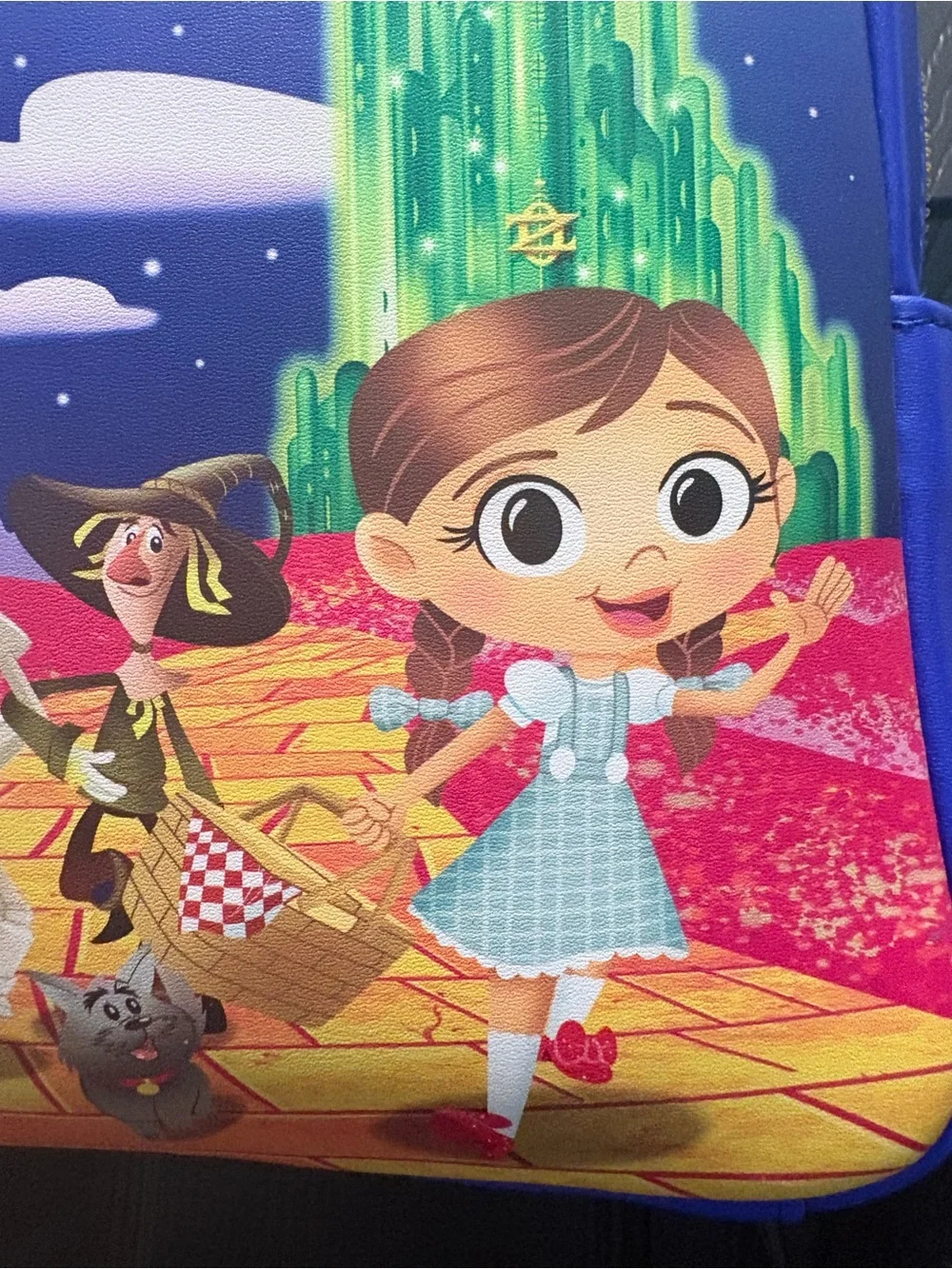 LOUNGEFLY Year 2021 Dorothy & the Wizard of Oz mini backpack 💚